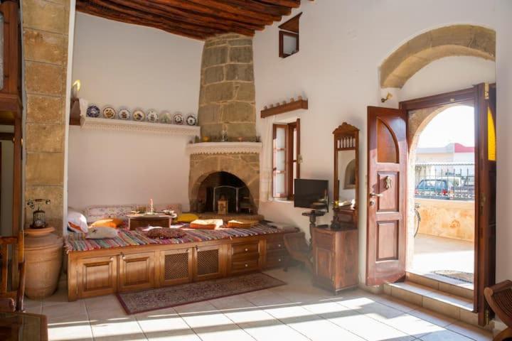 Matina'S Traditional House Хараки Экстерьер фото